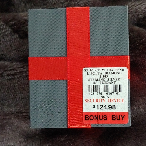 NWT!! Beautiful Sterling Diamond Necklace!!! - Picture 8 of 8